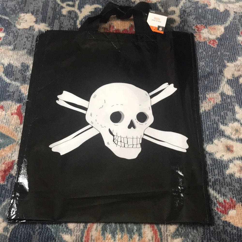 Large Skull and Crossbones Reusable Tote